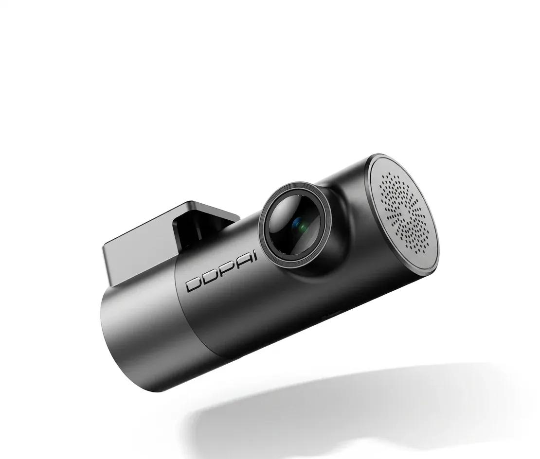 מצלמת דרך DDPAI MINI Pro 4K עם Wi‑Fi 6 ומצב חניה